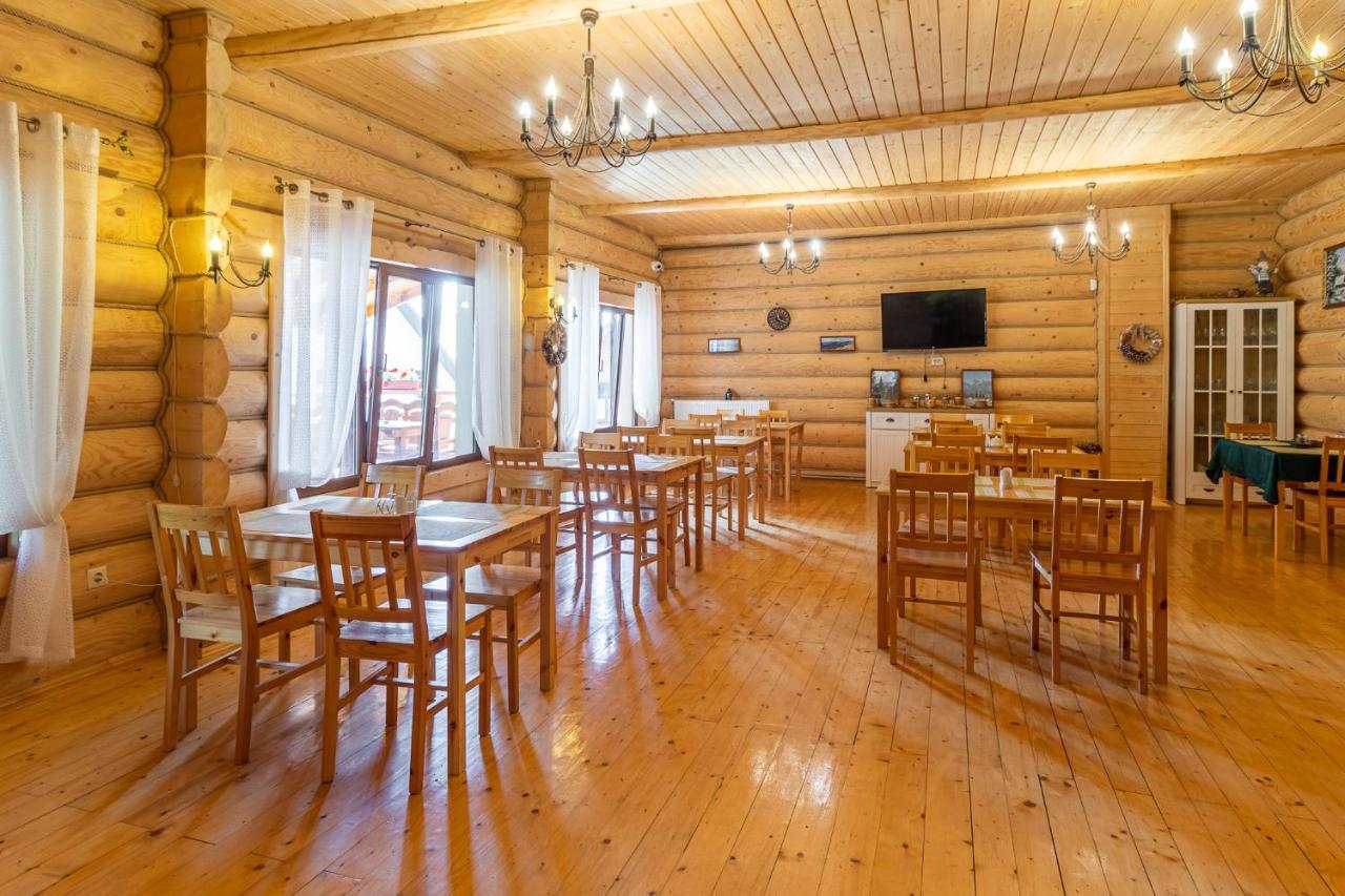 Konopka Guest House Bukovel Ngoại thất bức ảnh