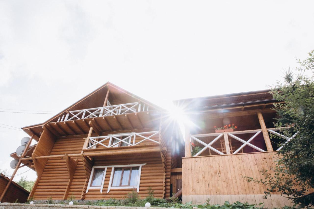 Konopka Guest House Bukovel Ngoại thất bức ảnh