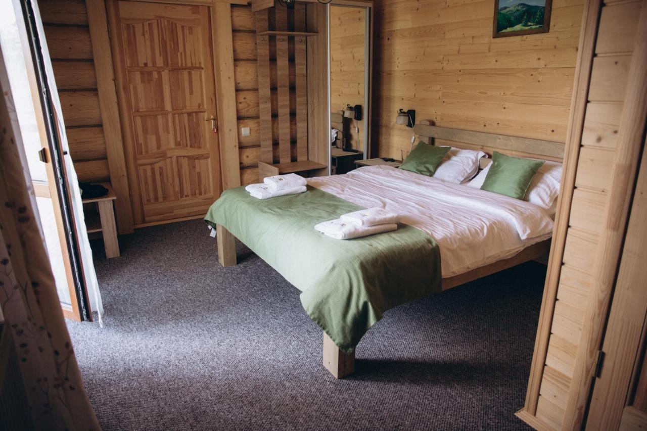 Konopka Guest House Bukovel Ngoại thất bức ảnh